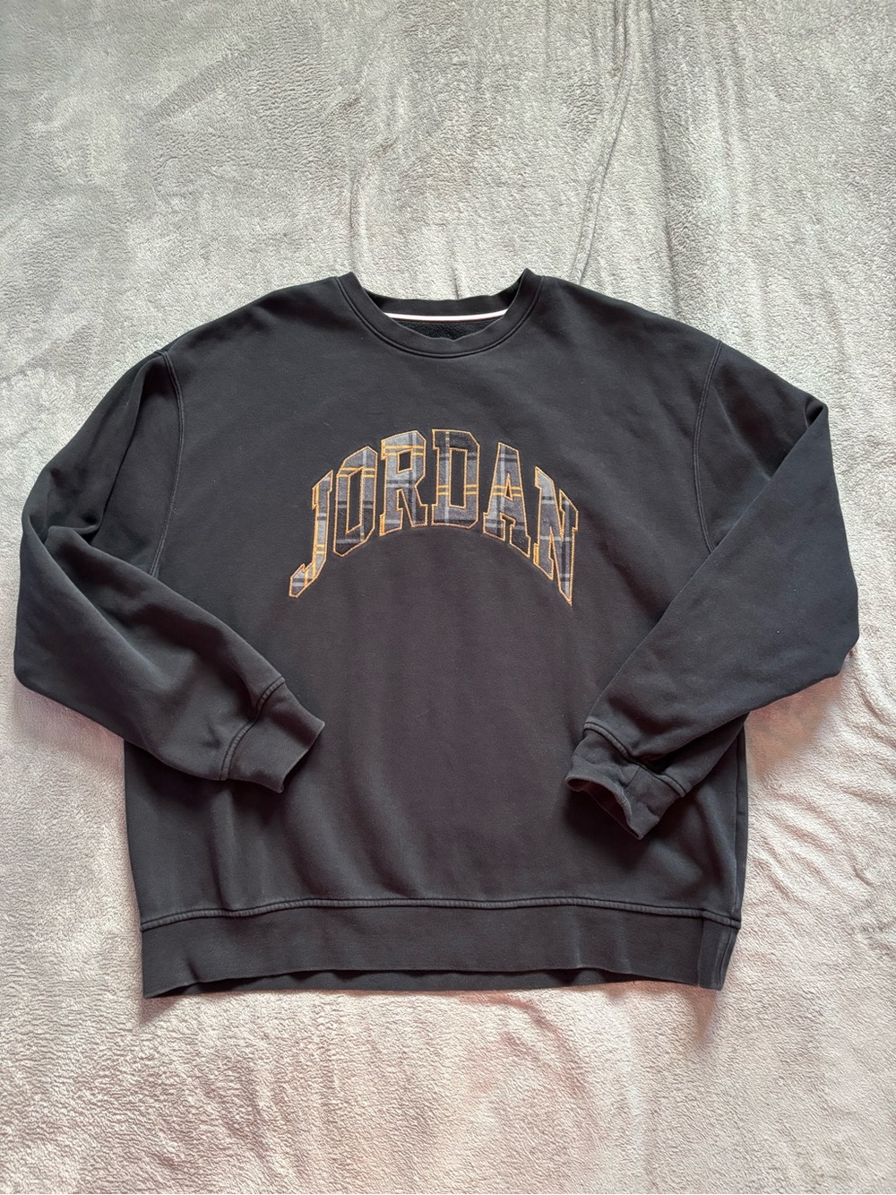 Air Jordan Sweatshirt Men XL Black Fleece Crew Plaid JORDAN Logo Holiday